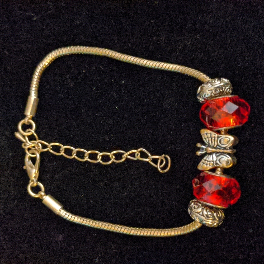 Bracelet w/Butterfly Bright Ruby Red Charmed